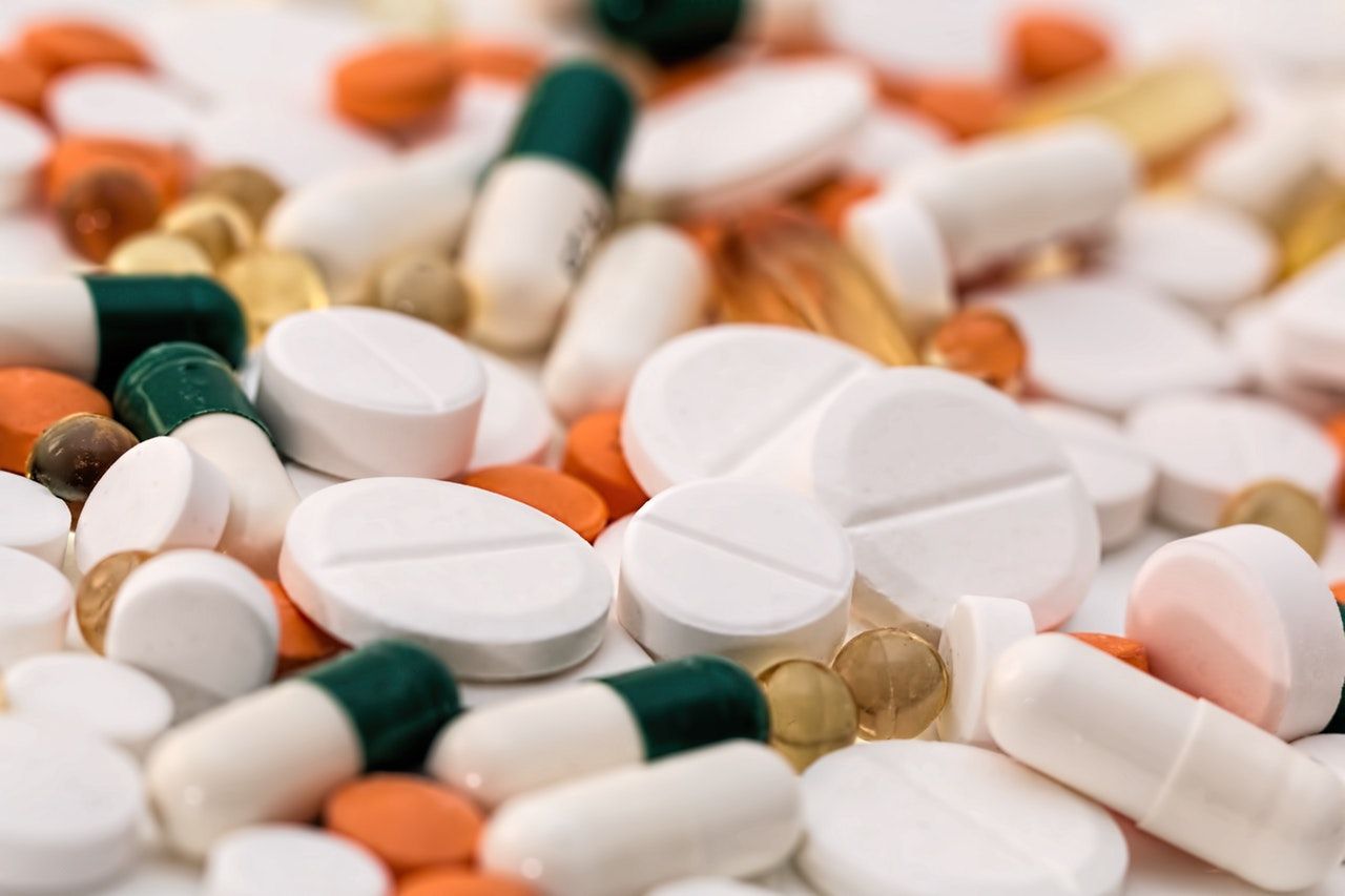 Jakie umiejętności musi posiadać technik farmacji?